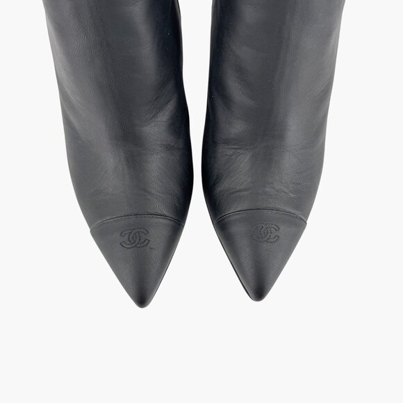Chanel CC Black Leather Pointed Chain Wedge Ankle Boot Bootie Size 39.5 US 8.5-9 - Picture 4 of 16